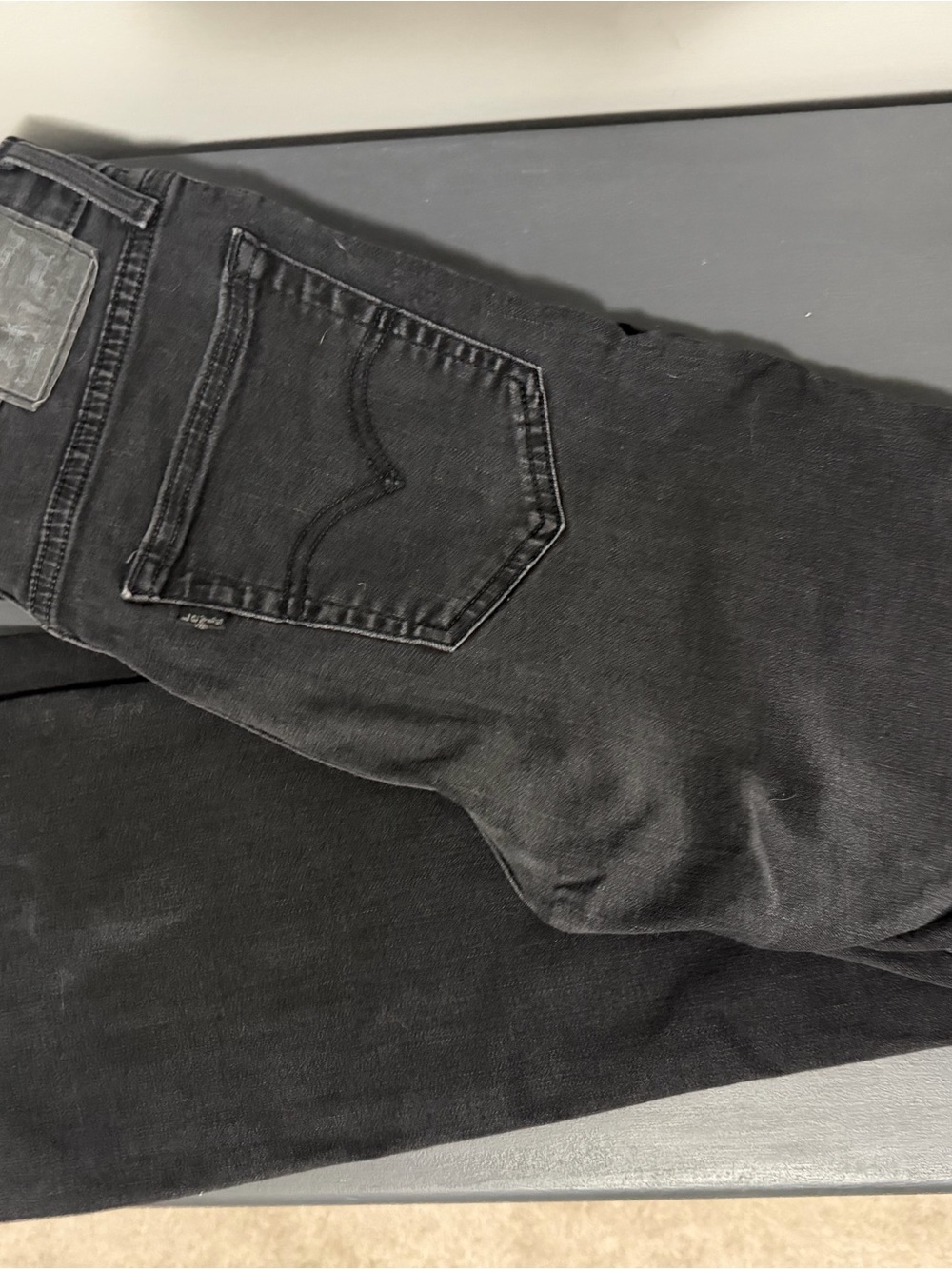 Levi’s Women’s Black Classic Straight Jeans